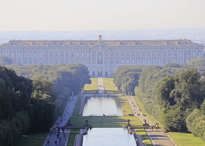 copertina reggia di caserta