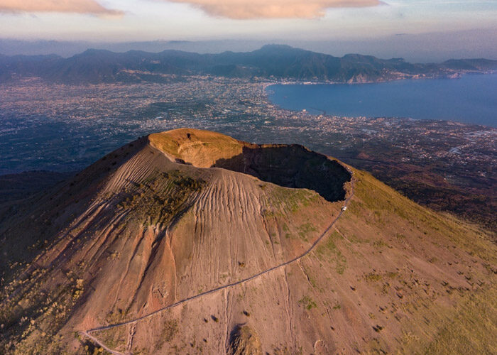 trekking sul cratere del vesuvio pompei napoli