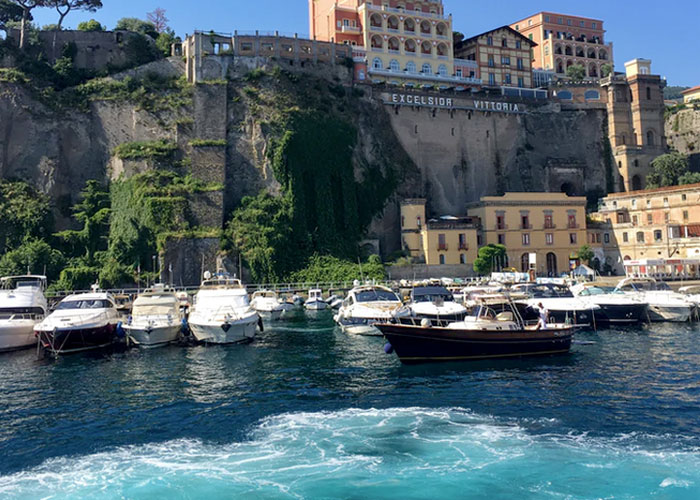 boat transfer napoli sorrento